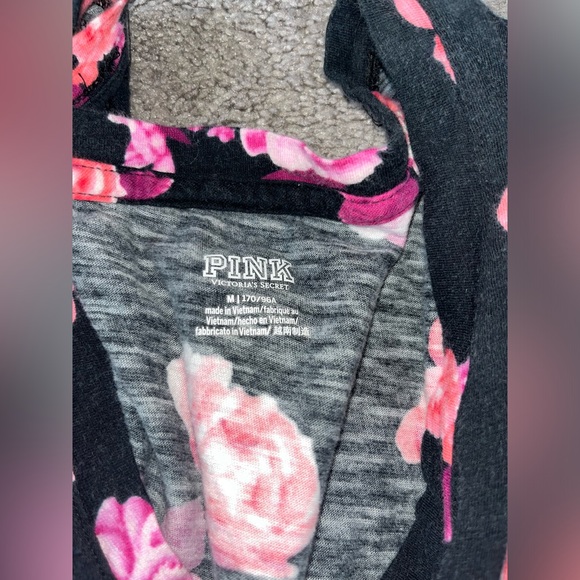 VICTORIAS SECRET TEE - Picture 3 of 5